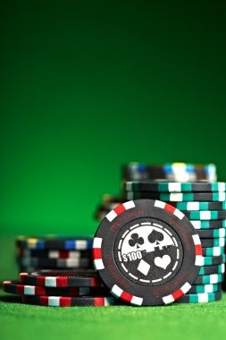 manjurbet mobile platform showing sportsbook, live-dealer, slots and esports sections